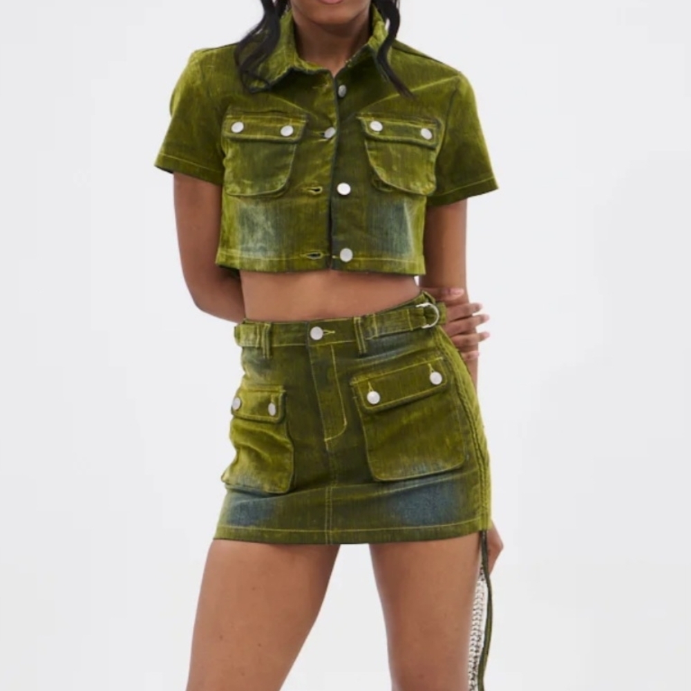 Akira Moss Green Distressed Velvet Cropped Jacket Size M - Picture 2 of 14
